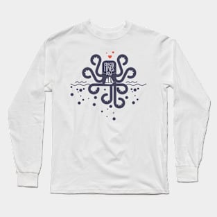 Kraken love boat Long Sleeve T-Shirt